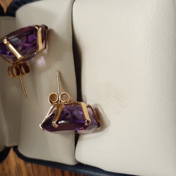 14K YELLOW GOLD AMETHYST OVAL SOLITAIRE STUD EARRINGS NEW - Picture 3 of 8